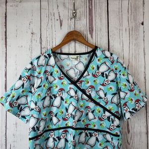 Peppermint Scrubs Womens Penguin Christmas Scrub Top Size Large Cotton Blue